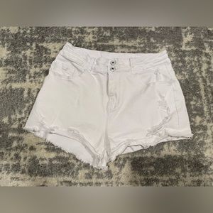 🤍WHITE DENIM SHORTS🤍